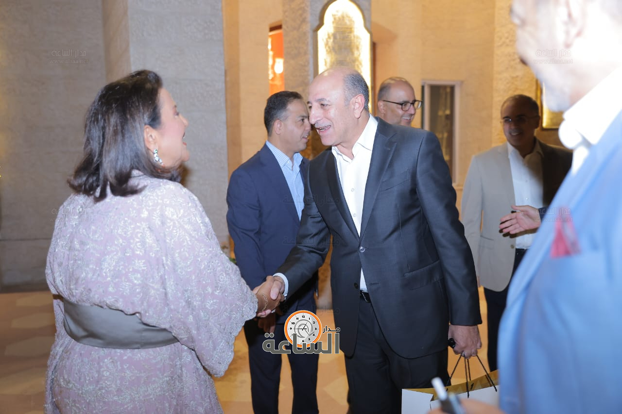 Madar Al-Saa Images 0.01813865926703795