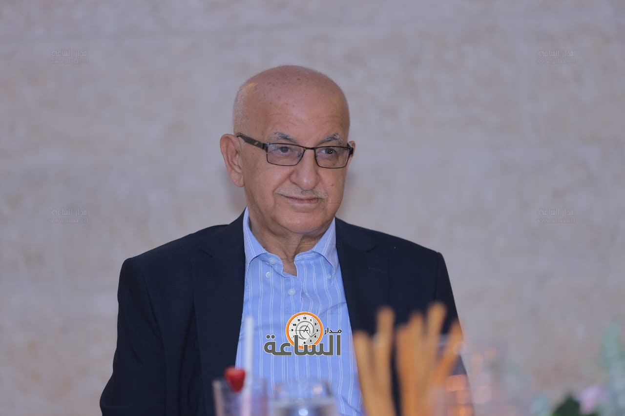 Madar Al-Saa Images 0.10979825906876495