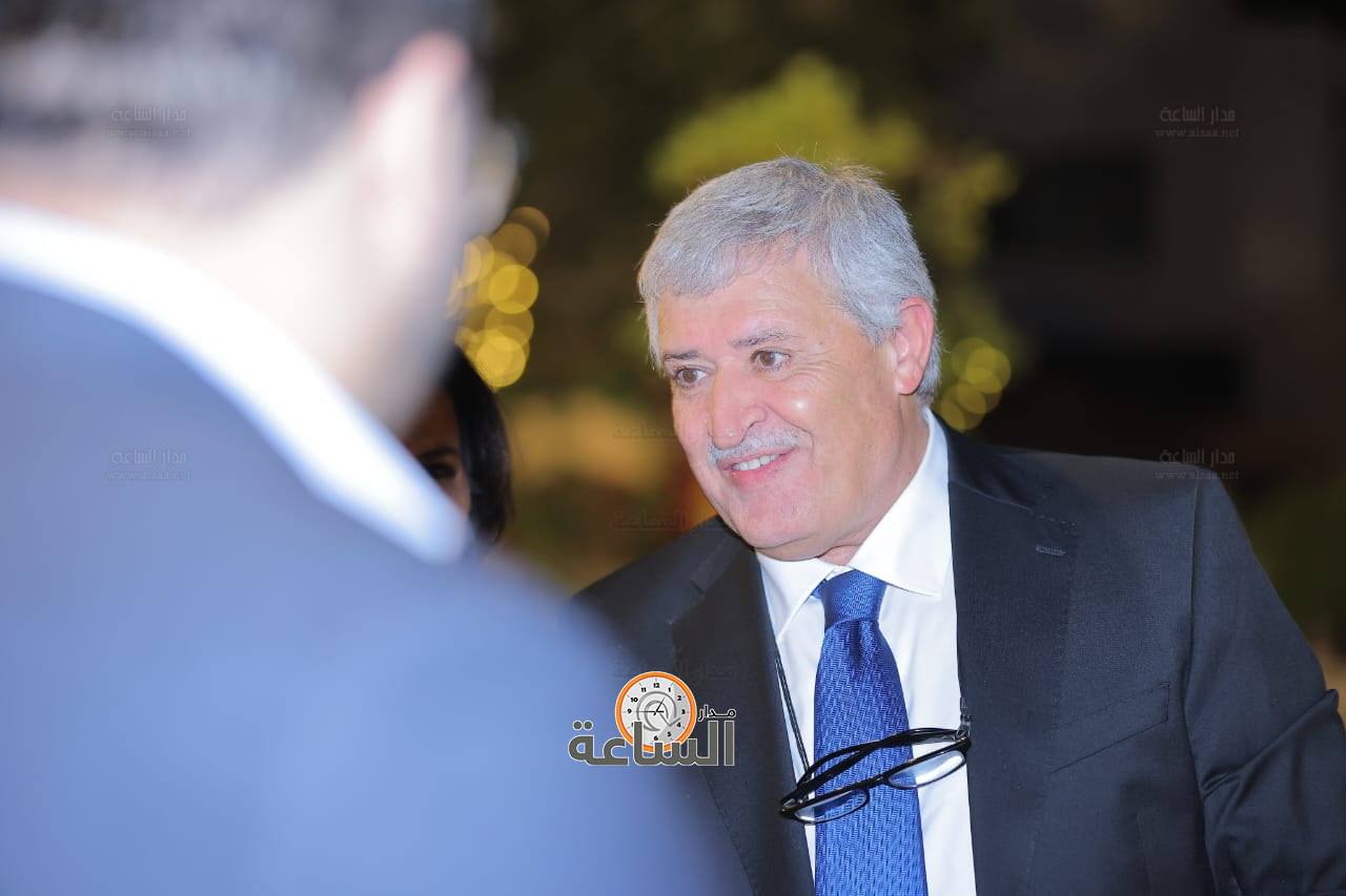 Madar Al-Saa Images 0.3031520369375813