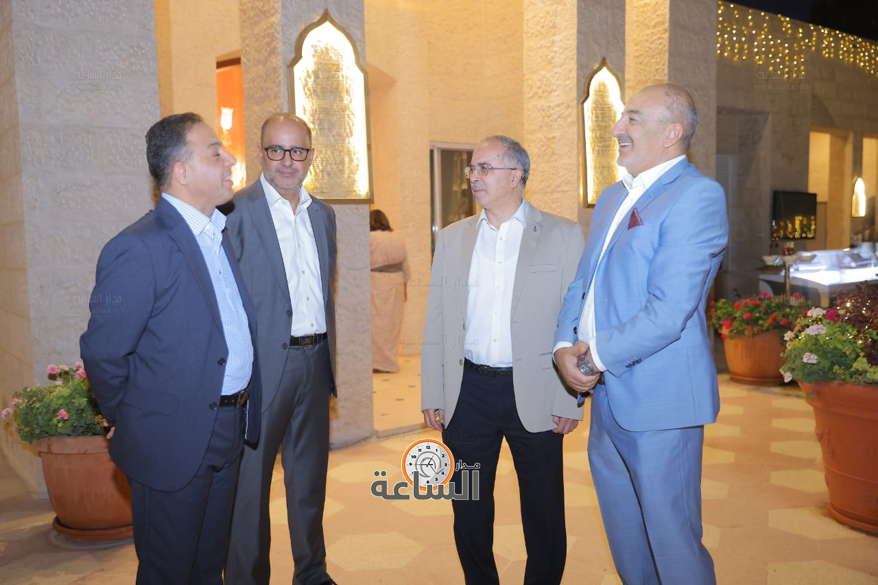 Madar Al-Saa Images 0.3448008718234691