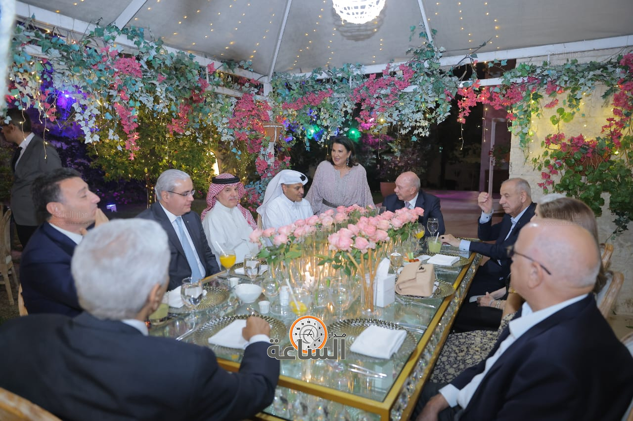 Madar Al-Saa Images 0.1549462392005757