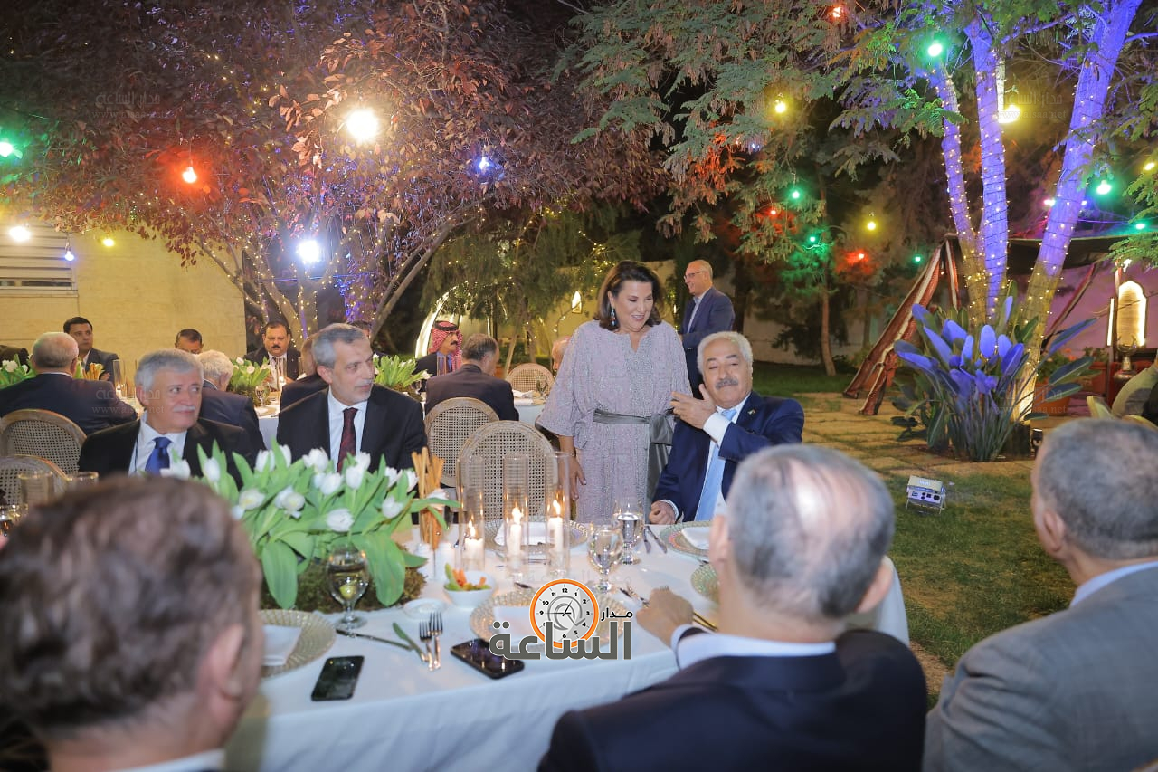 Madar Al-Saa Images 0.725693668192606