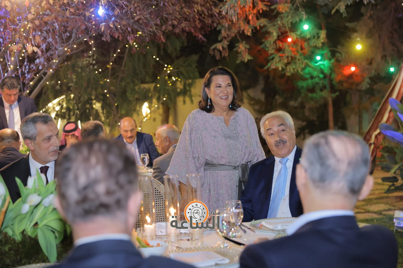 Madar Al-Saa Images 0.45240709893626685