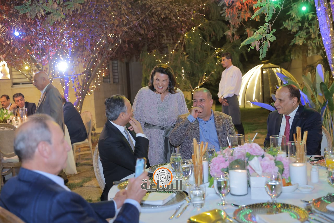 Madar Al-Saa Images 0.7687934095097411