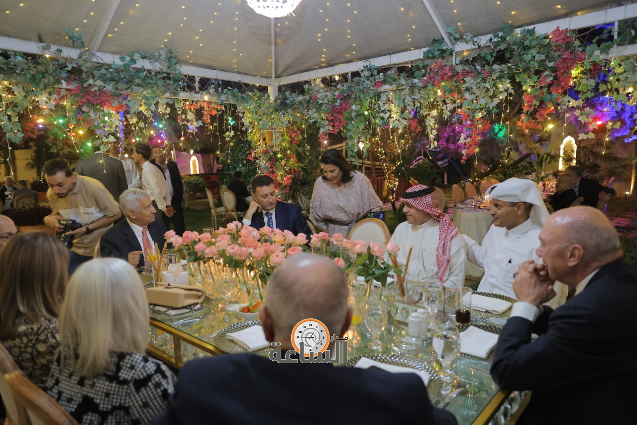 Madar Al-Saa Images 0.3805182560766287