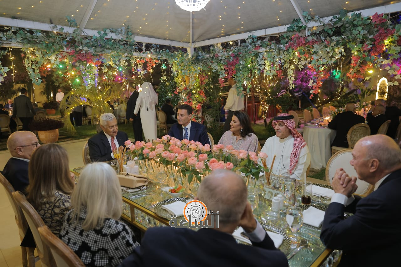 Madar Al-Saa Images 0.10962541127509107