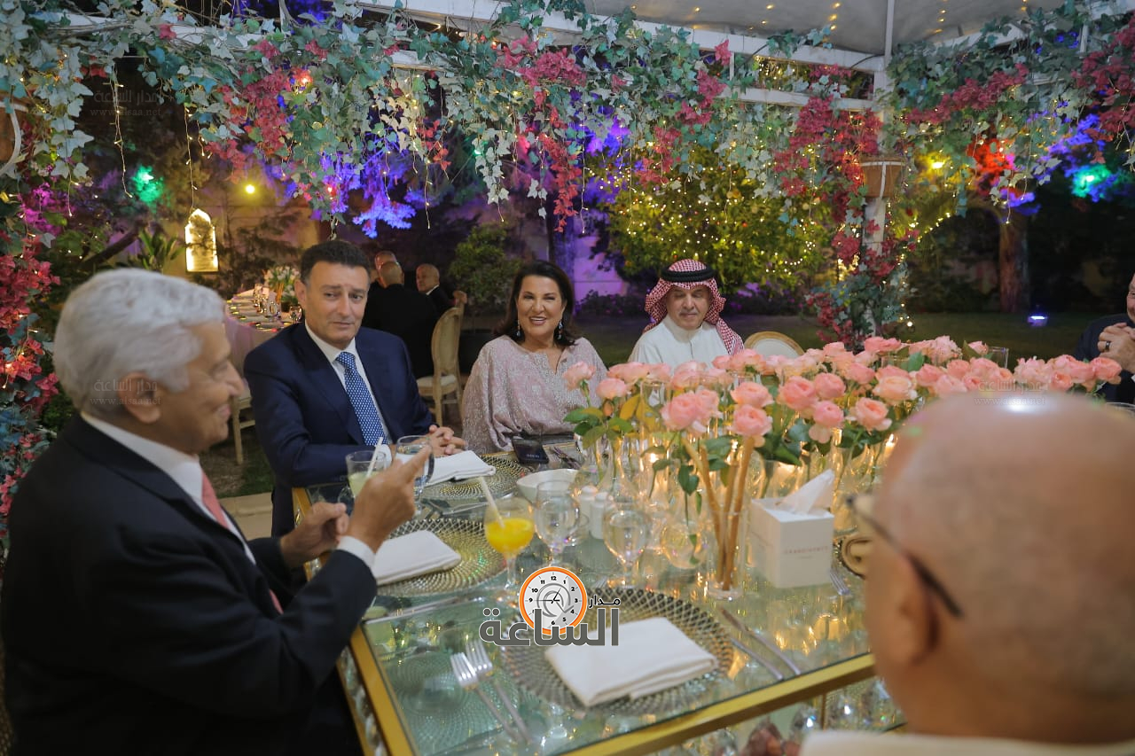 Madar Al-Saa Images 0.27535668635560095