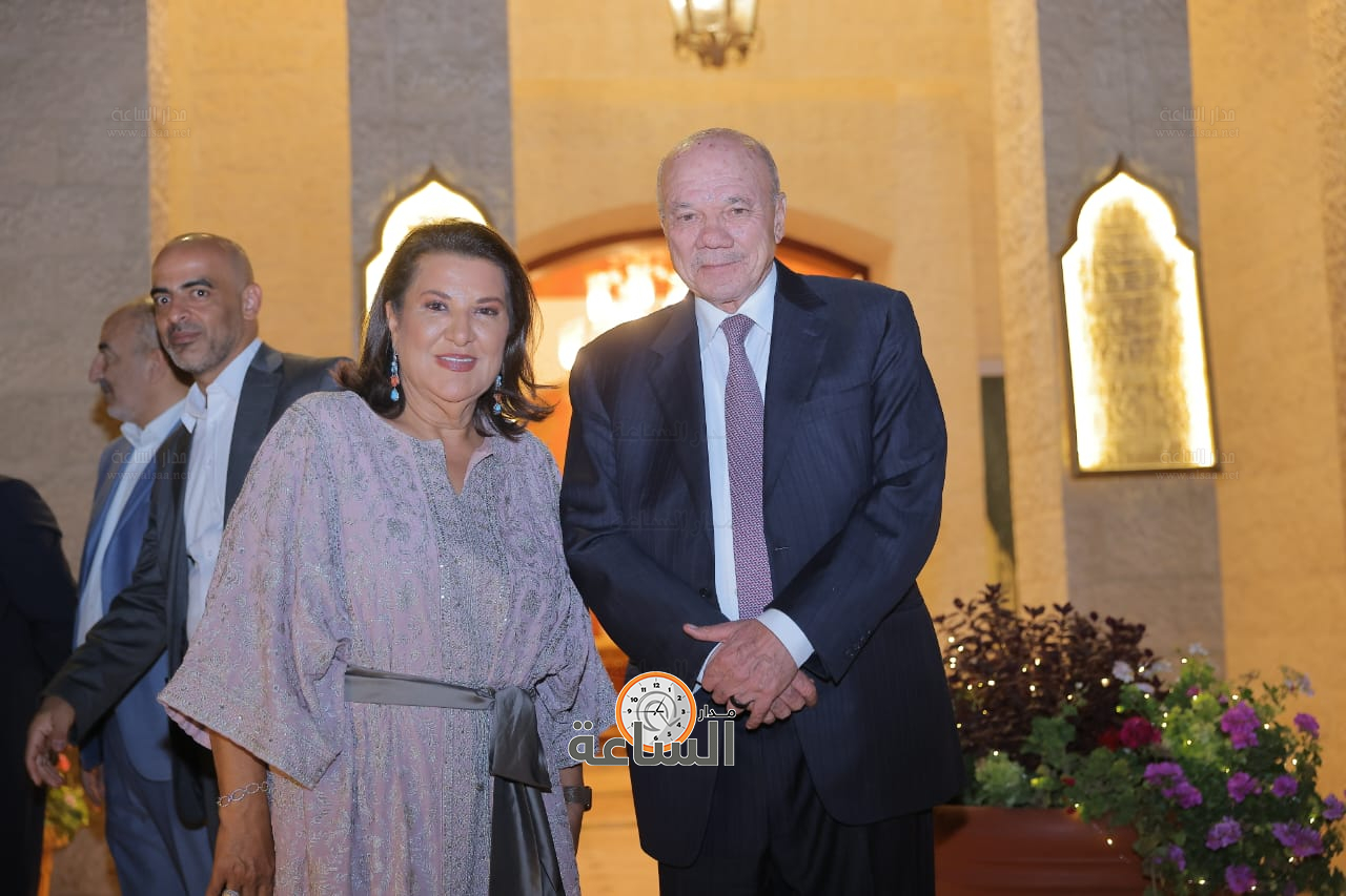 Madar Al-Saa Images 0.2580658554450367