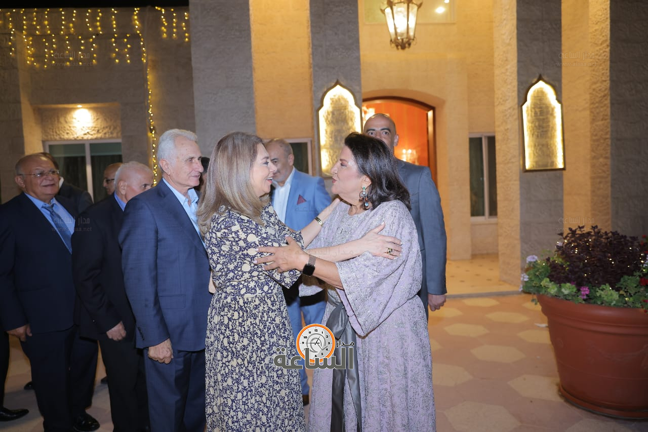 Madar Al-Saa Images 0.40012620943038535