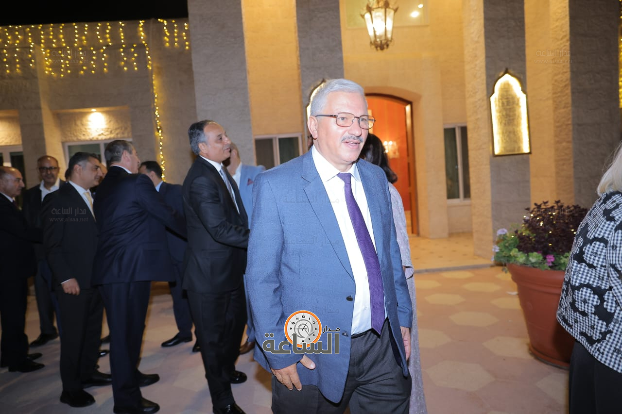 Madar Al-Saa Images 0.7692511488626366