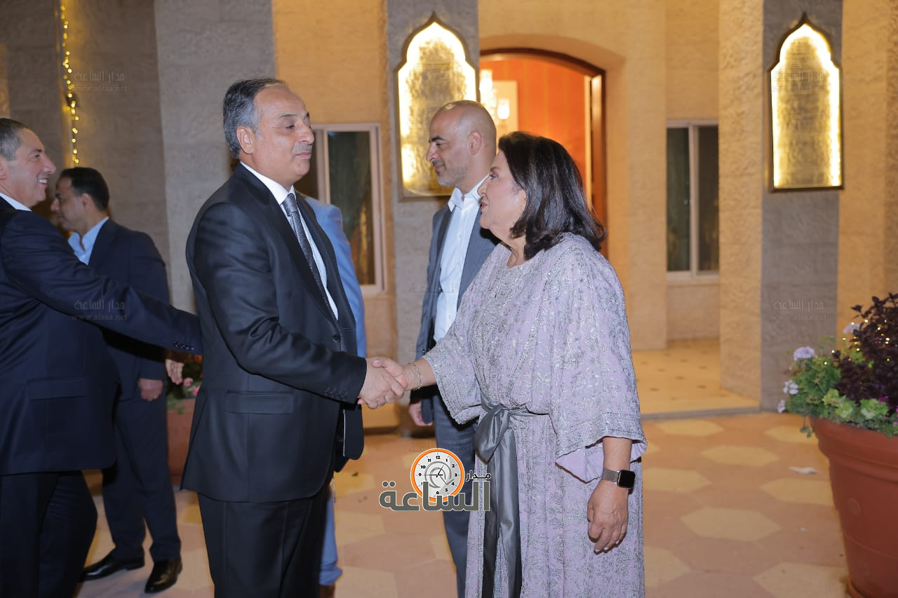 Madar Al-Saa Images 0.06280976119936632