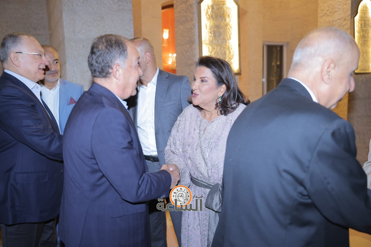 Madar Al-Saa Images 0.4876833528967248