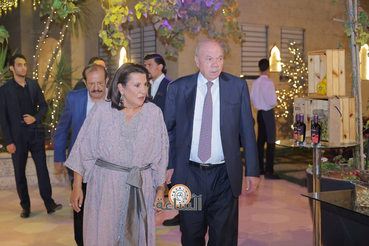 Madar Al-Saa Images 0.06531337874763343