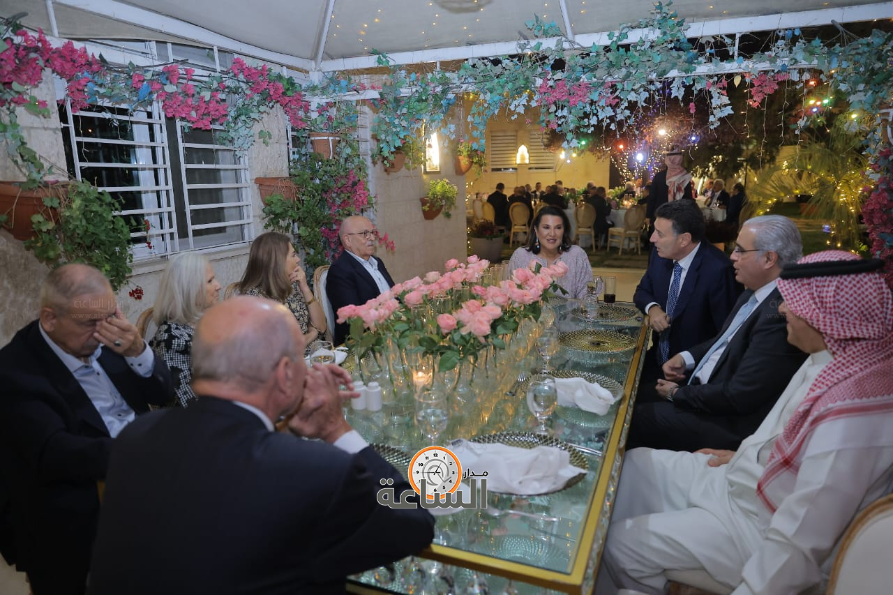 Madar Al-Saa Images 0.6438875949470015