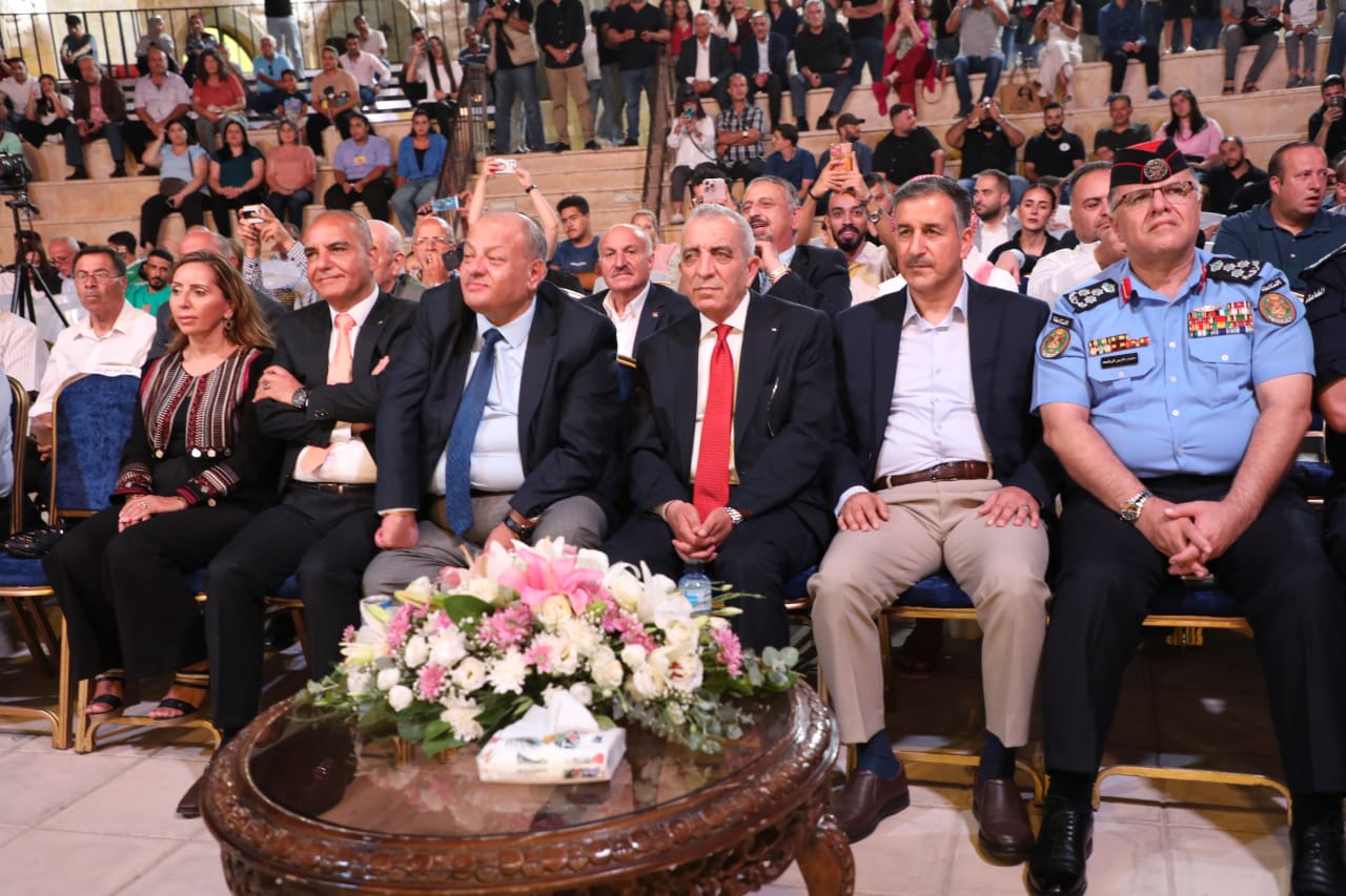 Madar Al-Saa Images 0.6172637562841274