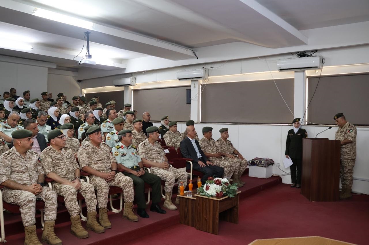 Madar Al-Saa Images 0.42298636133346945