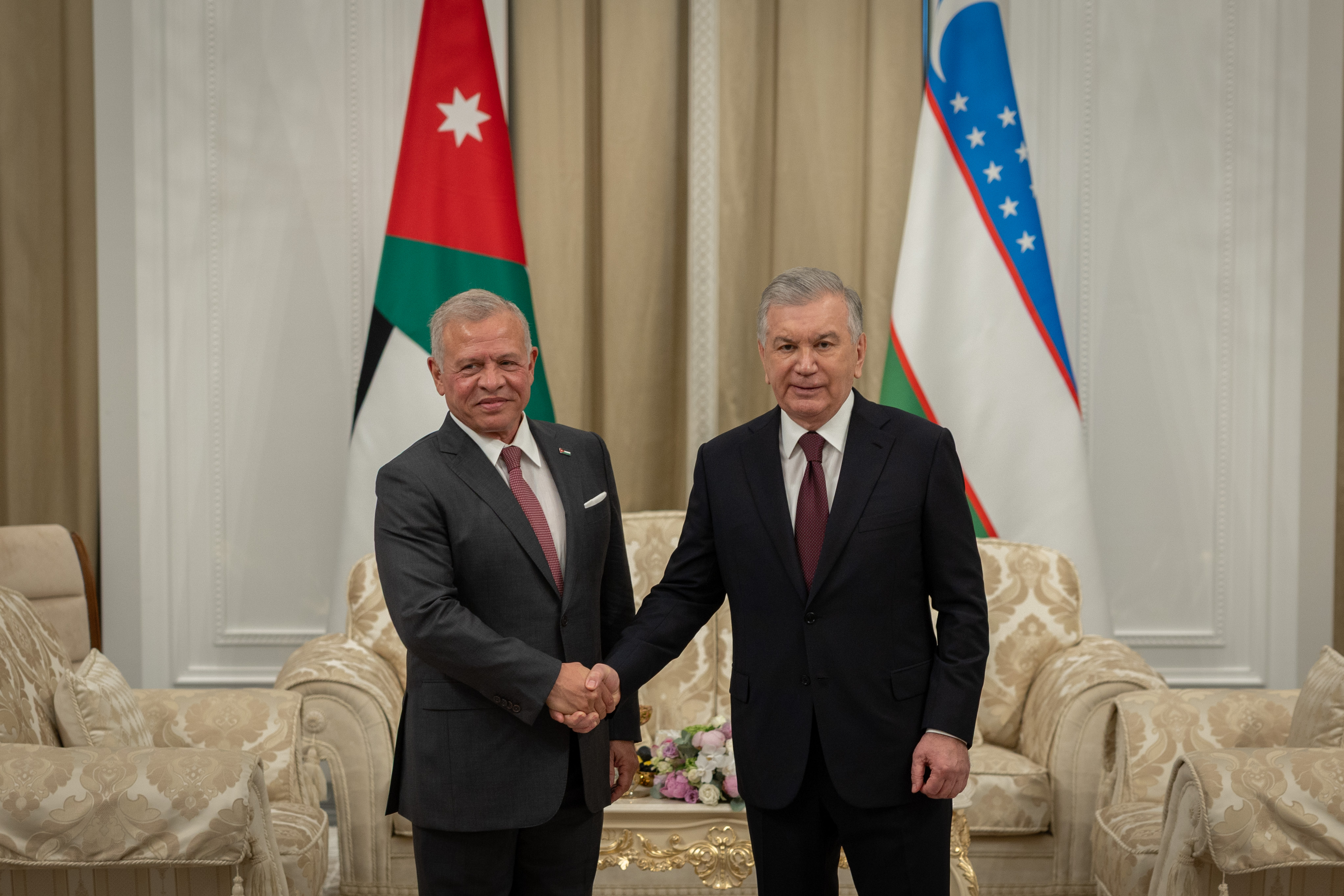 Madar Al-Saa Images 0.2543285658101663