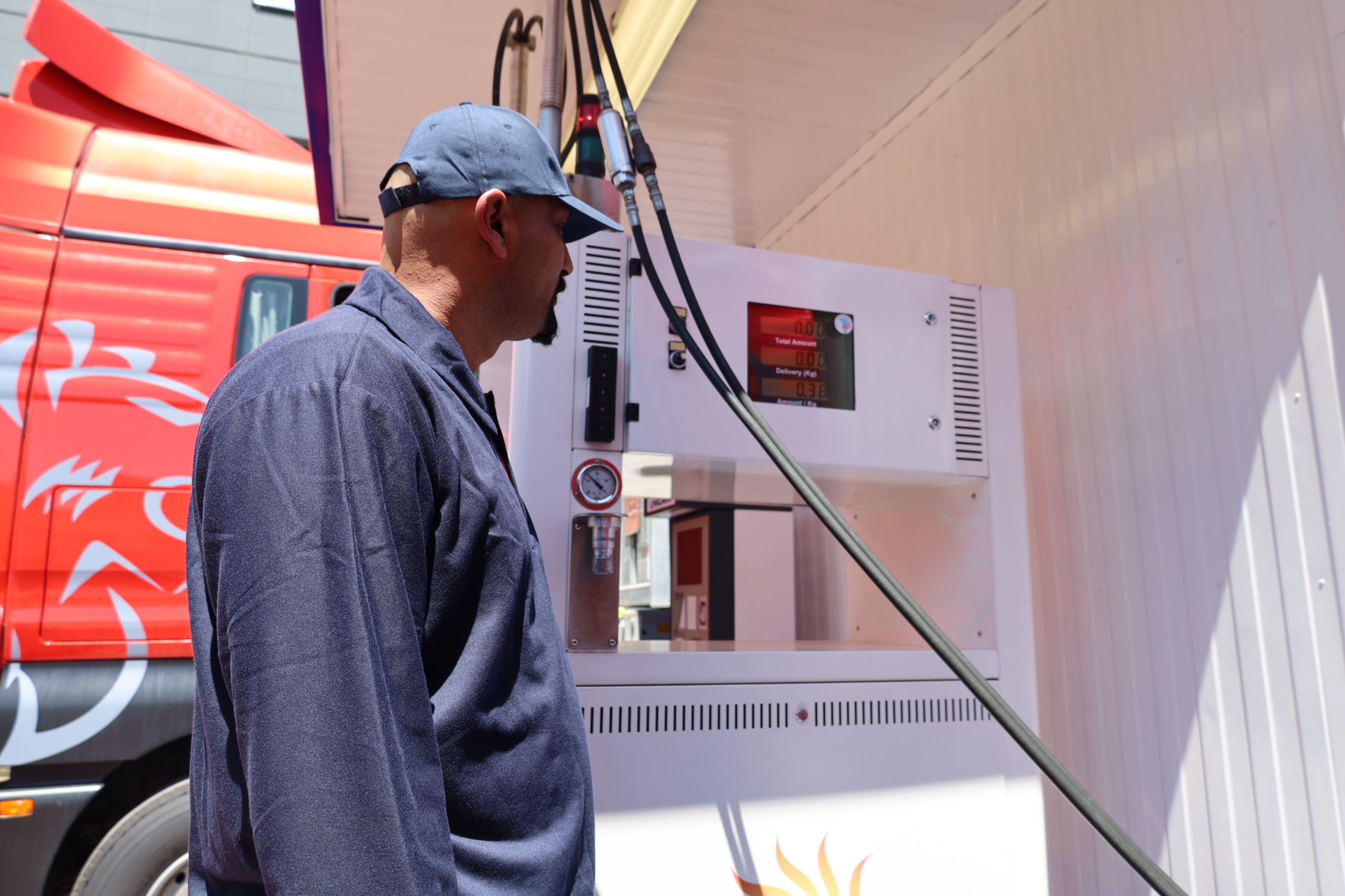 Madar Al-Saa Images 0.31255189307673714