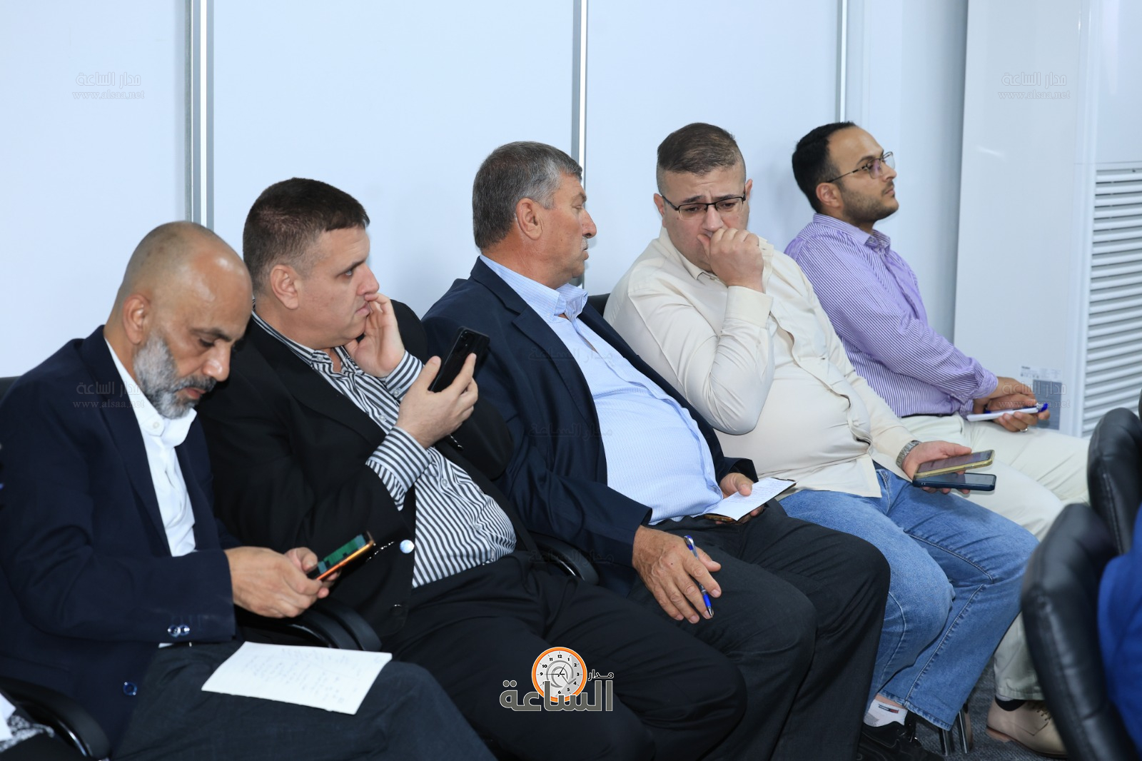 Madar Al-Saa Images 0.1659715936169175