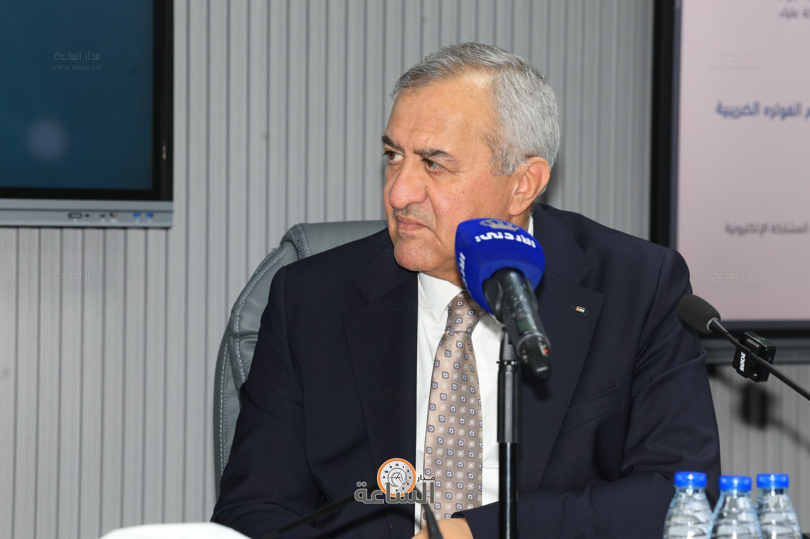 Madar Al-Saa Images 0.24529245563753066