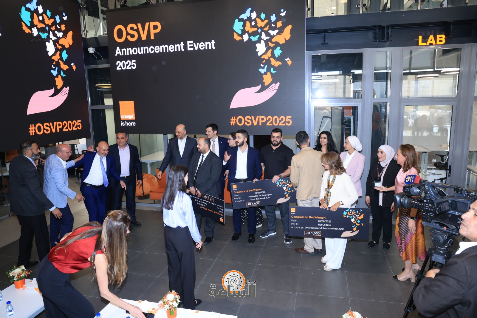 Madar Al-Saa Images 0.525177435318157