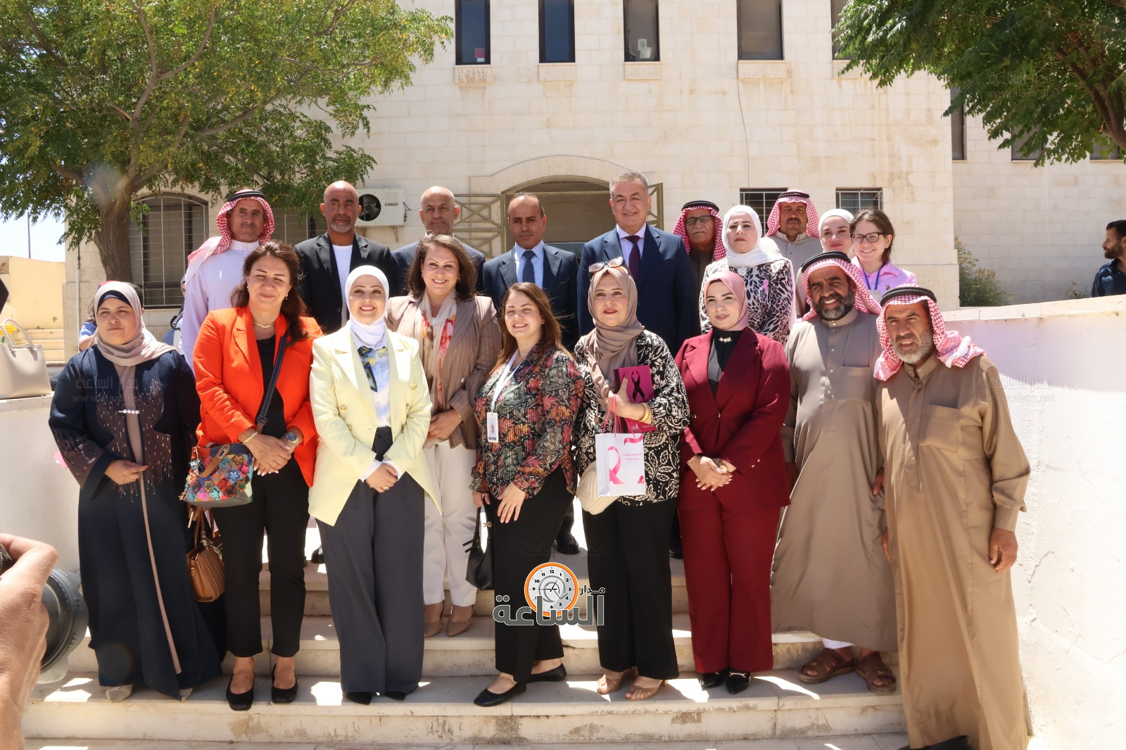 Madar Al-Saa Images 0.5816623641179592