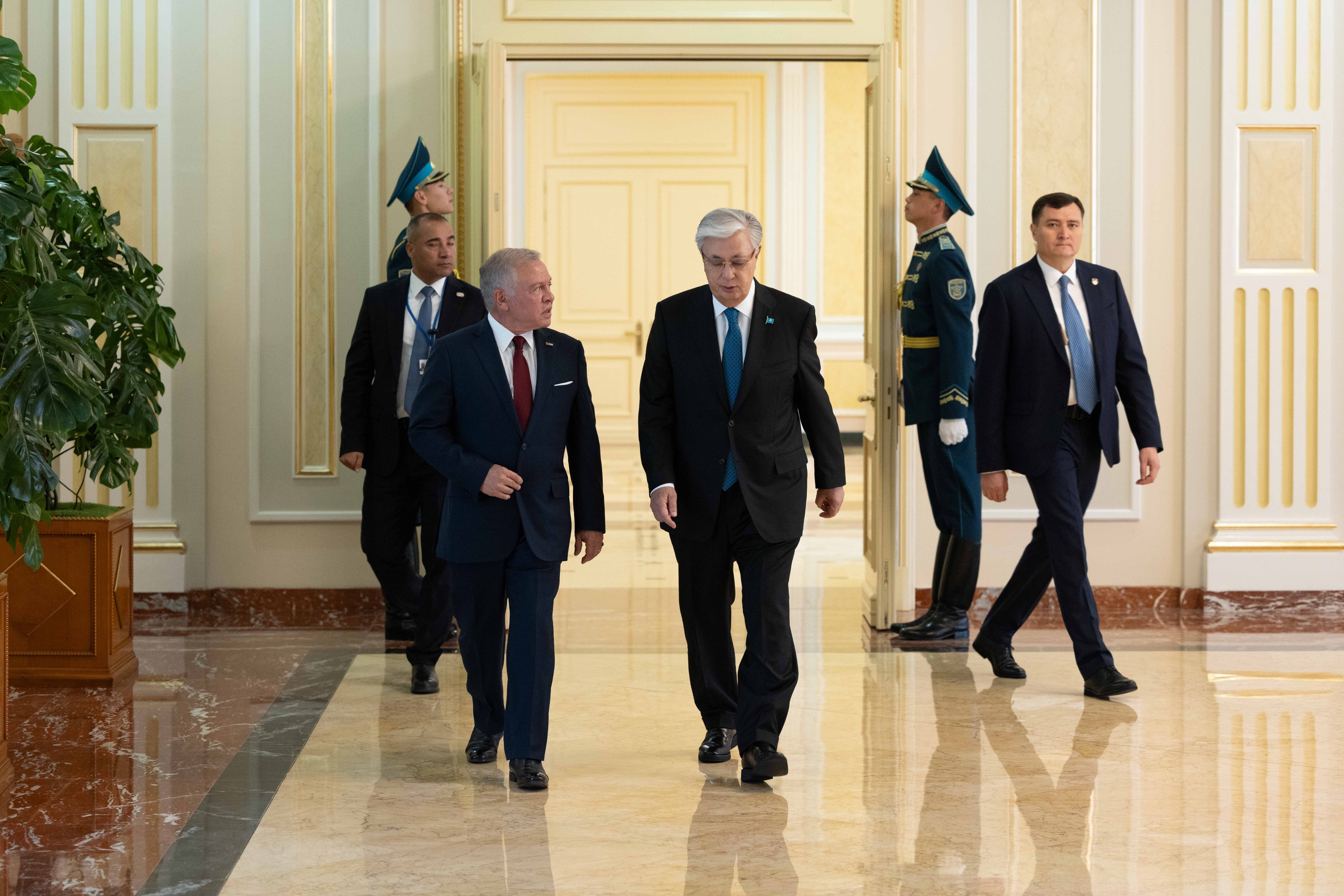 Madar Al-Saa Images 0.8365926868259917