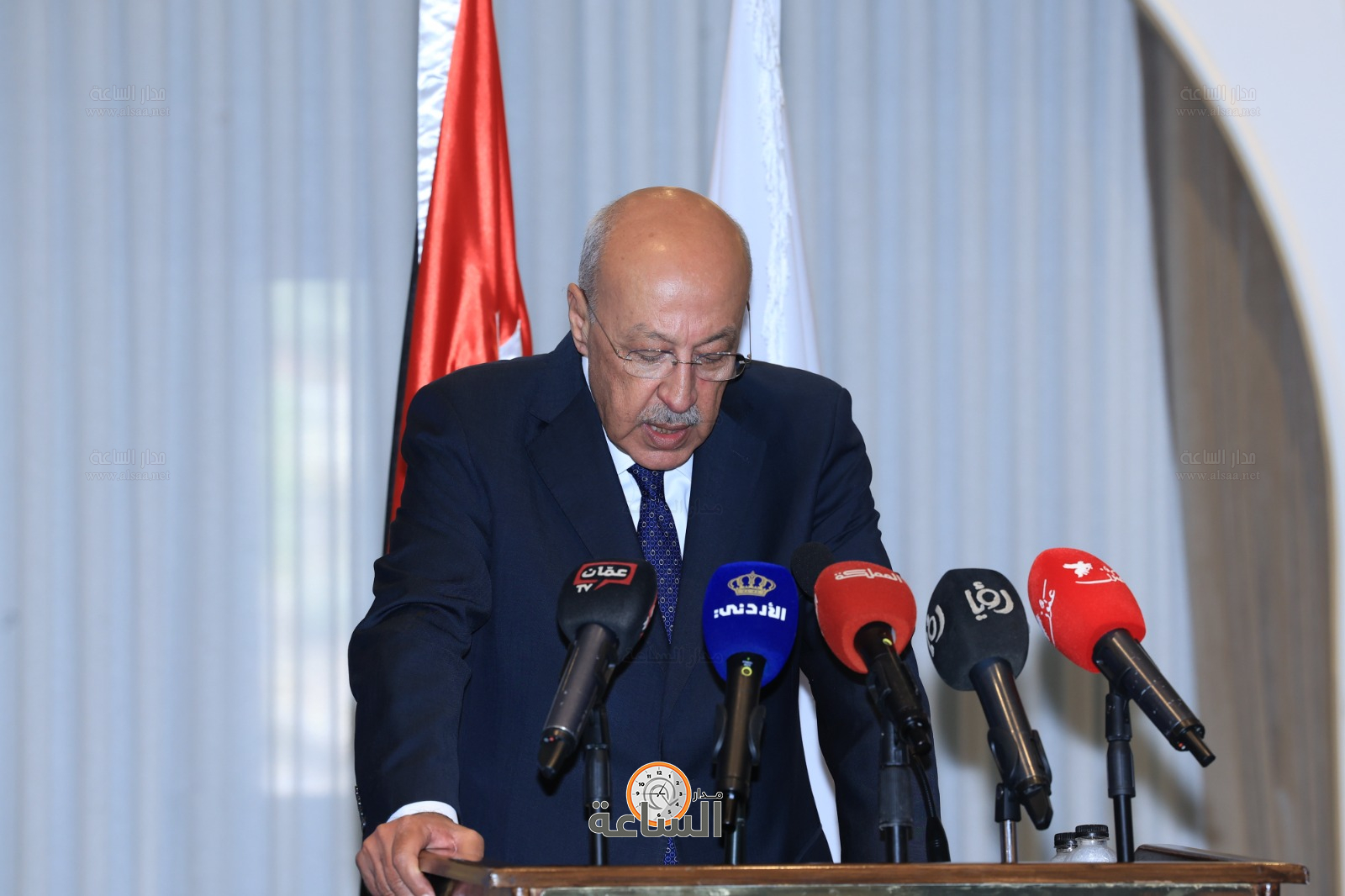 Madar Al-Saa Images 0.4852717972588093