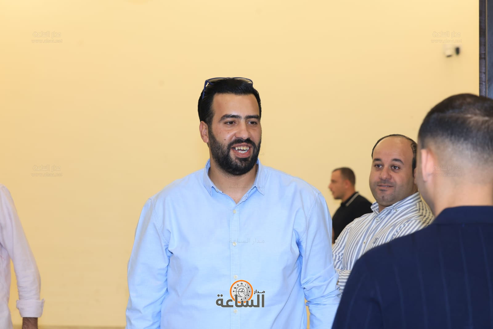 Madar Al-Saa Images 0.21686768623456165