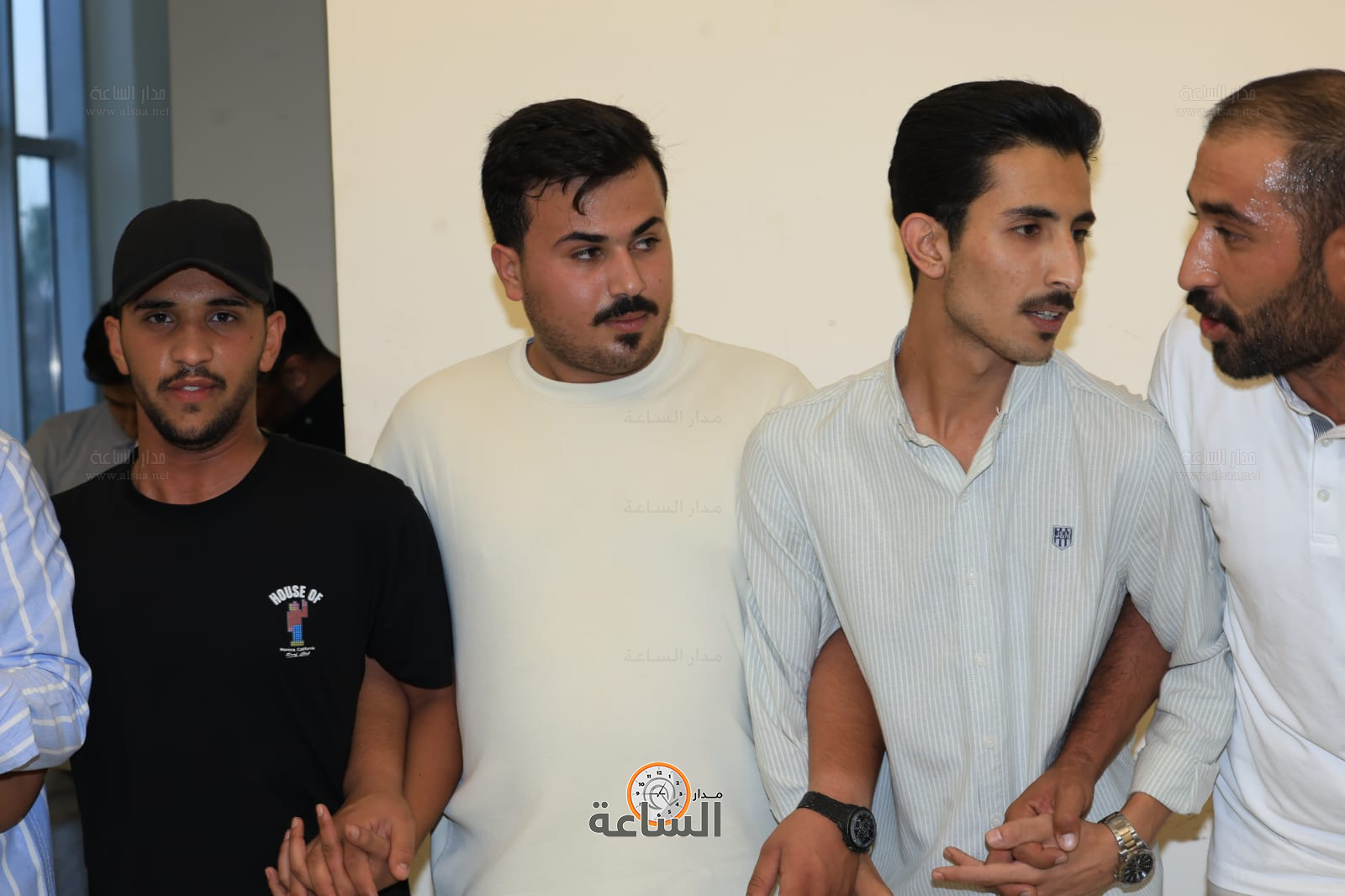 Madar Al-Saa Images 0.09756160257179369