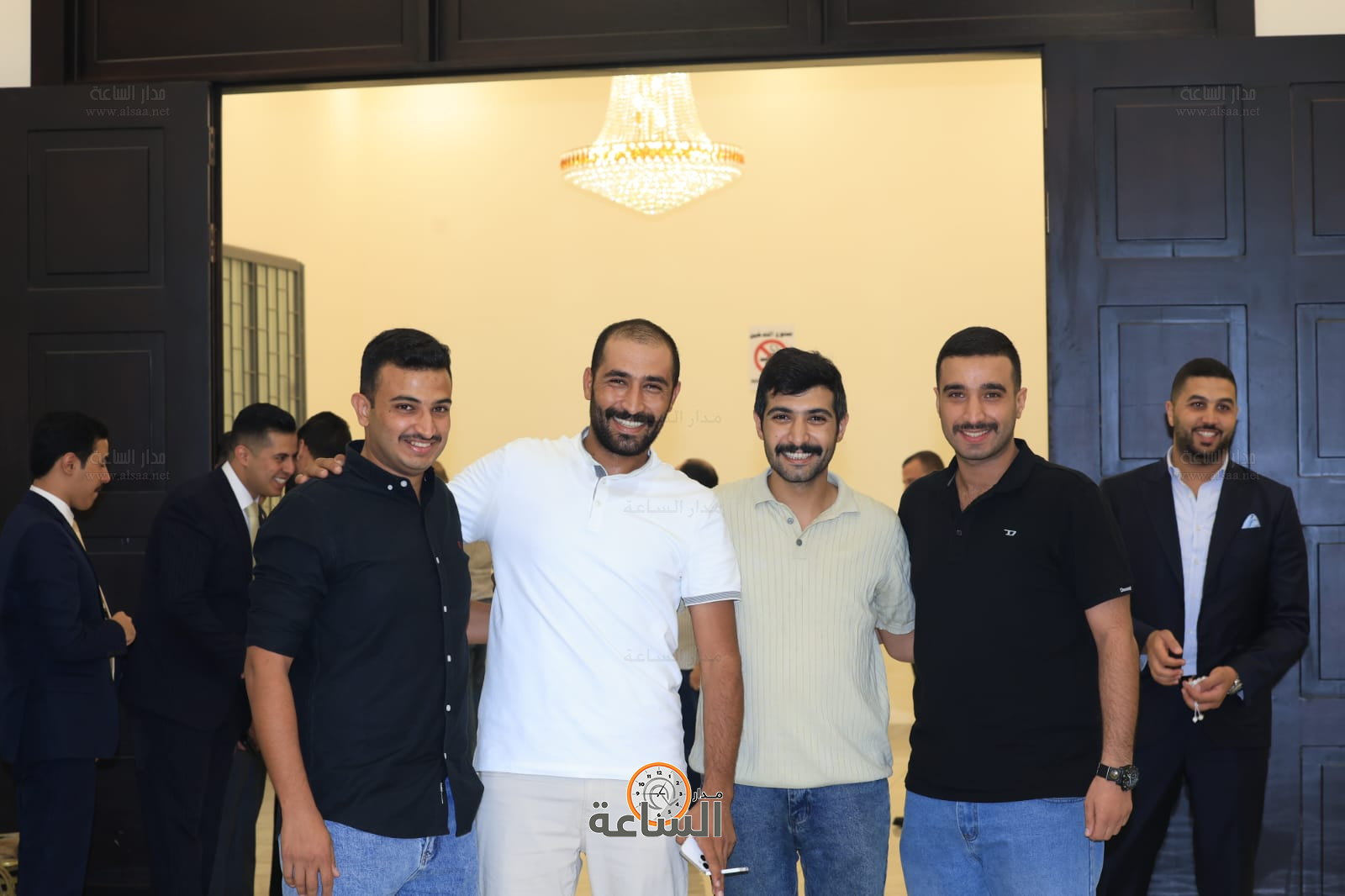 Madar Al-Saa Images 0.21961229439378394