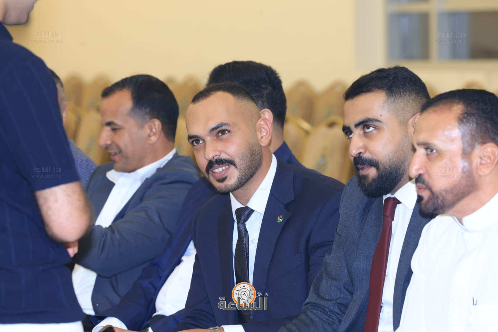 Madar Al-Saa Images 0.6106070610785437