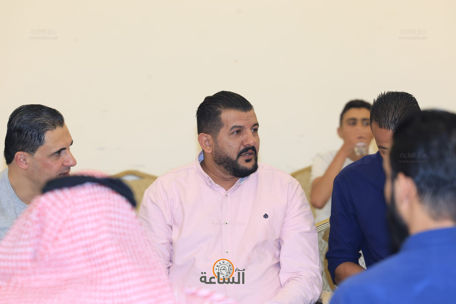 Madar Al-Saa Images 0.93653444178338