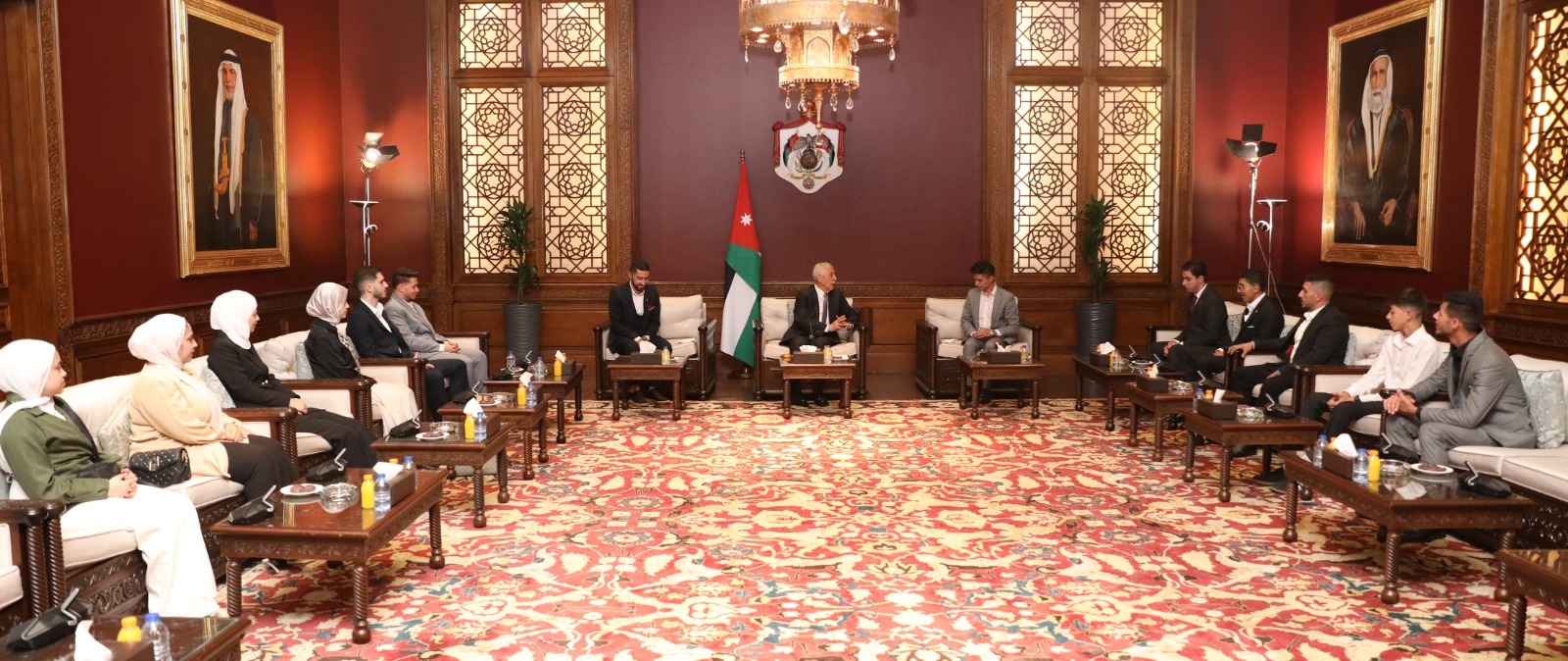 Madar Al-Saa Images 0.6184870710683466