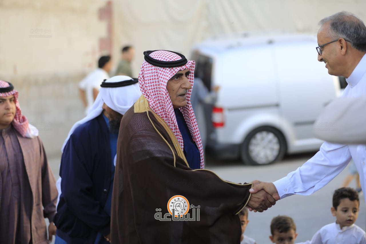 Madar Al-Saa Images 0.4140382294201388