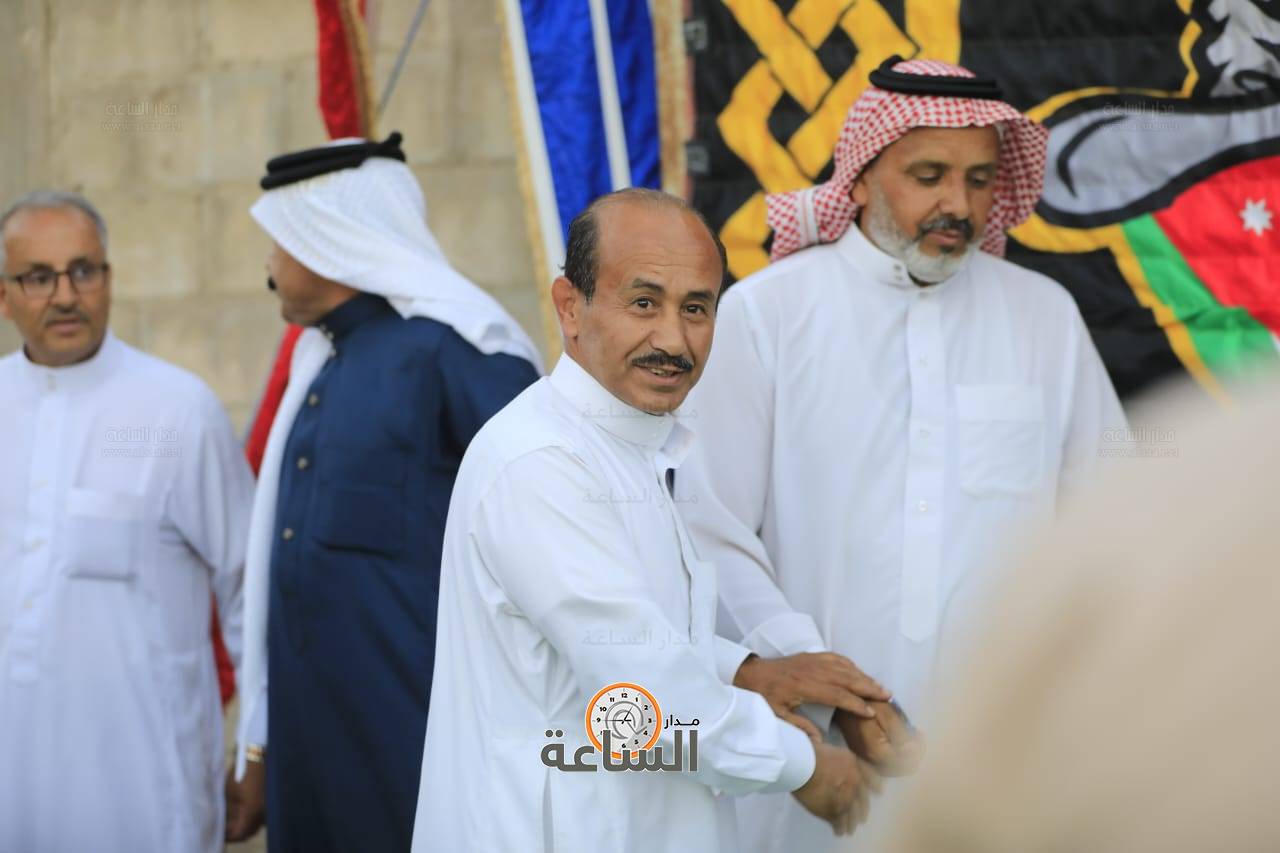 Madar Al-Saa Images 0.4062642624627282