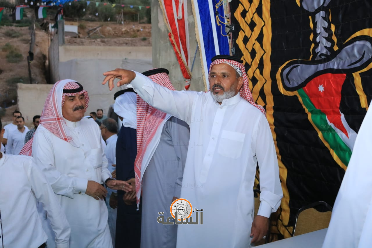 Madar Al-Saa Images 0.9701192928885705