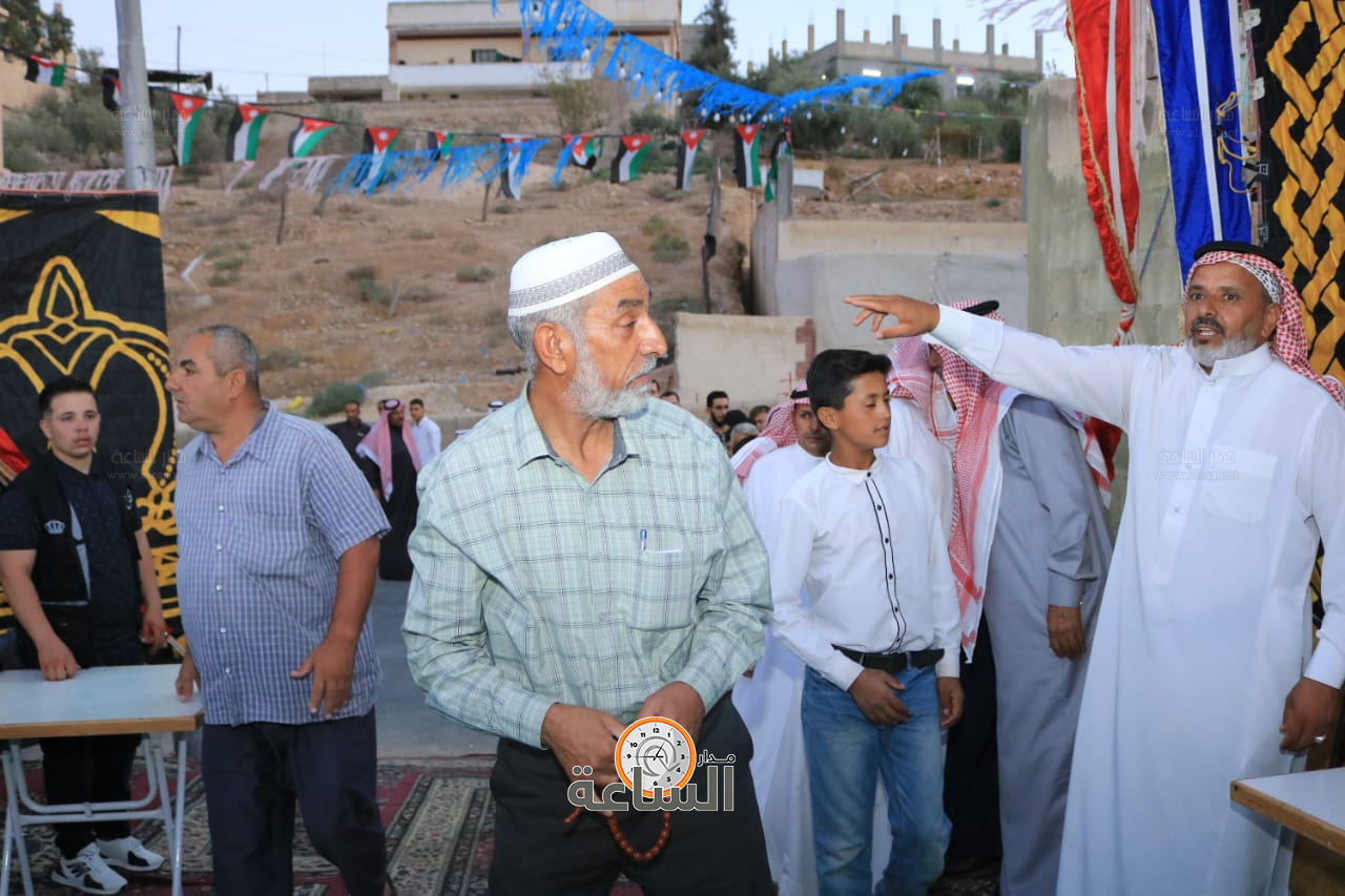 Madar Al-Saa Images 0.042198963649154875