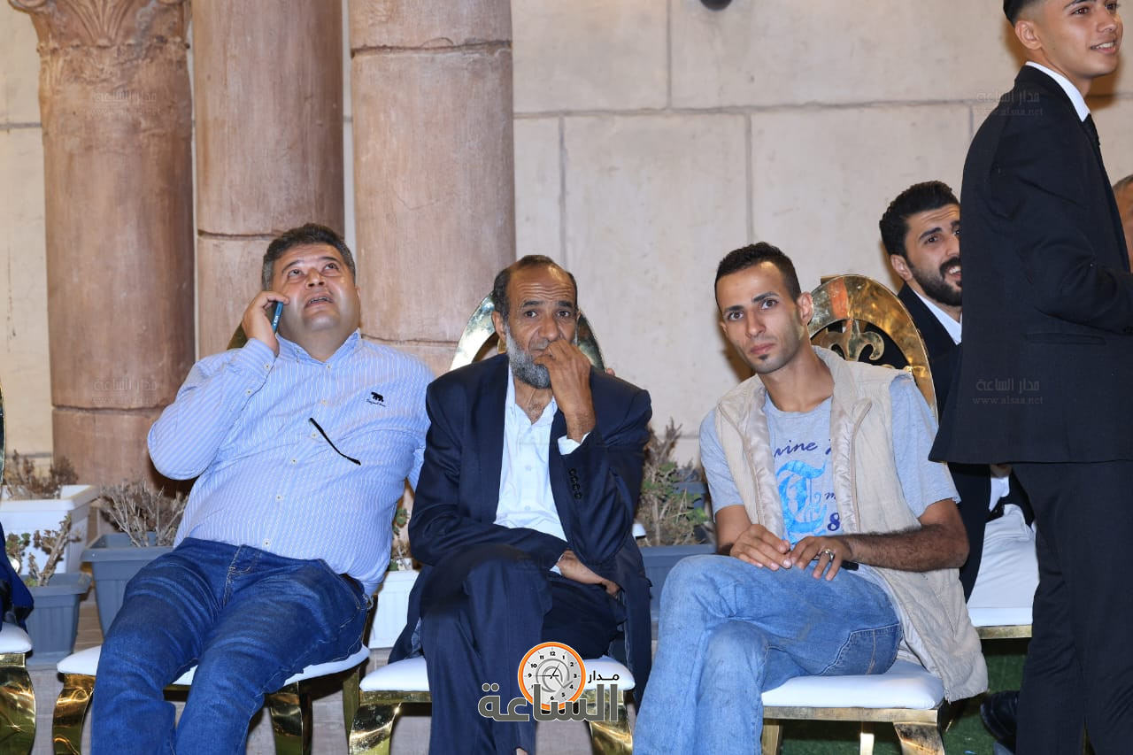 Madar Al-Saa Images 0.42322070563630854