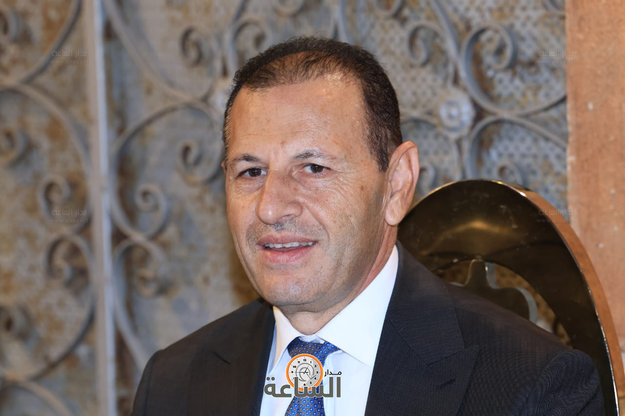 Madar Al-Saa Images 0.8538060098414678