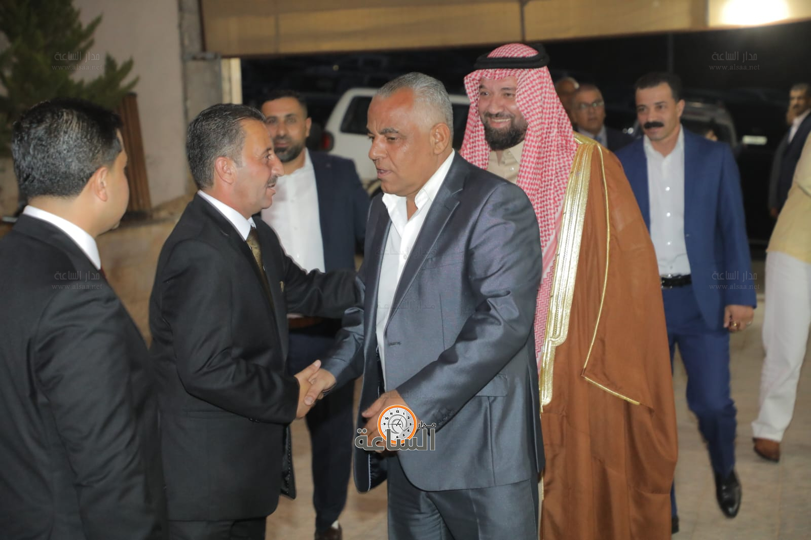 Madar Al-Saa Images 0.5845995432989939