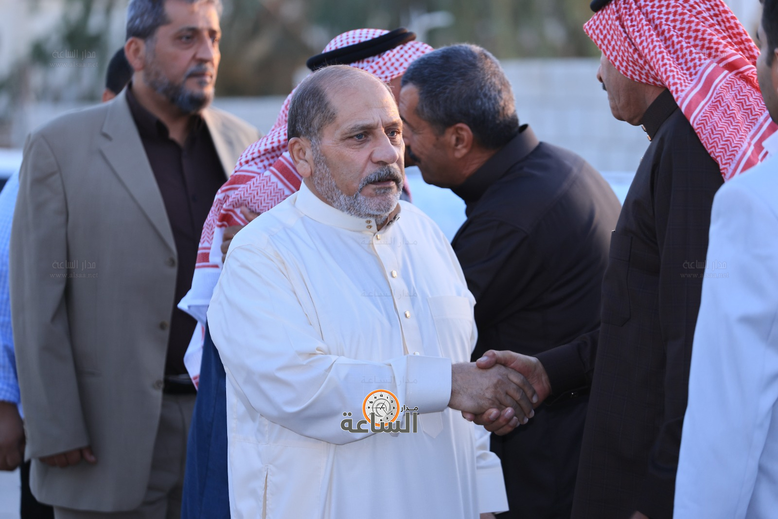 Madar Al-Saa Images 0.21035487512182427