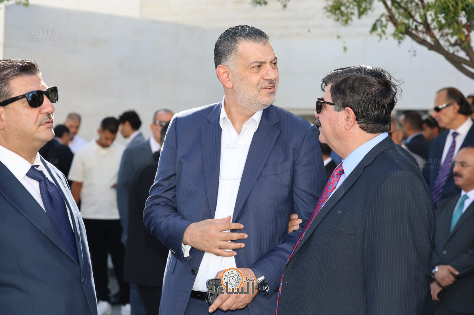 Madar Al-Saa Images 0.3755869424774355