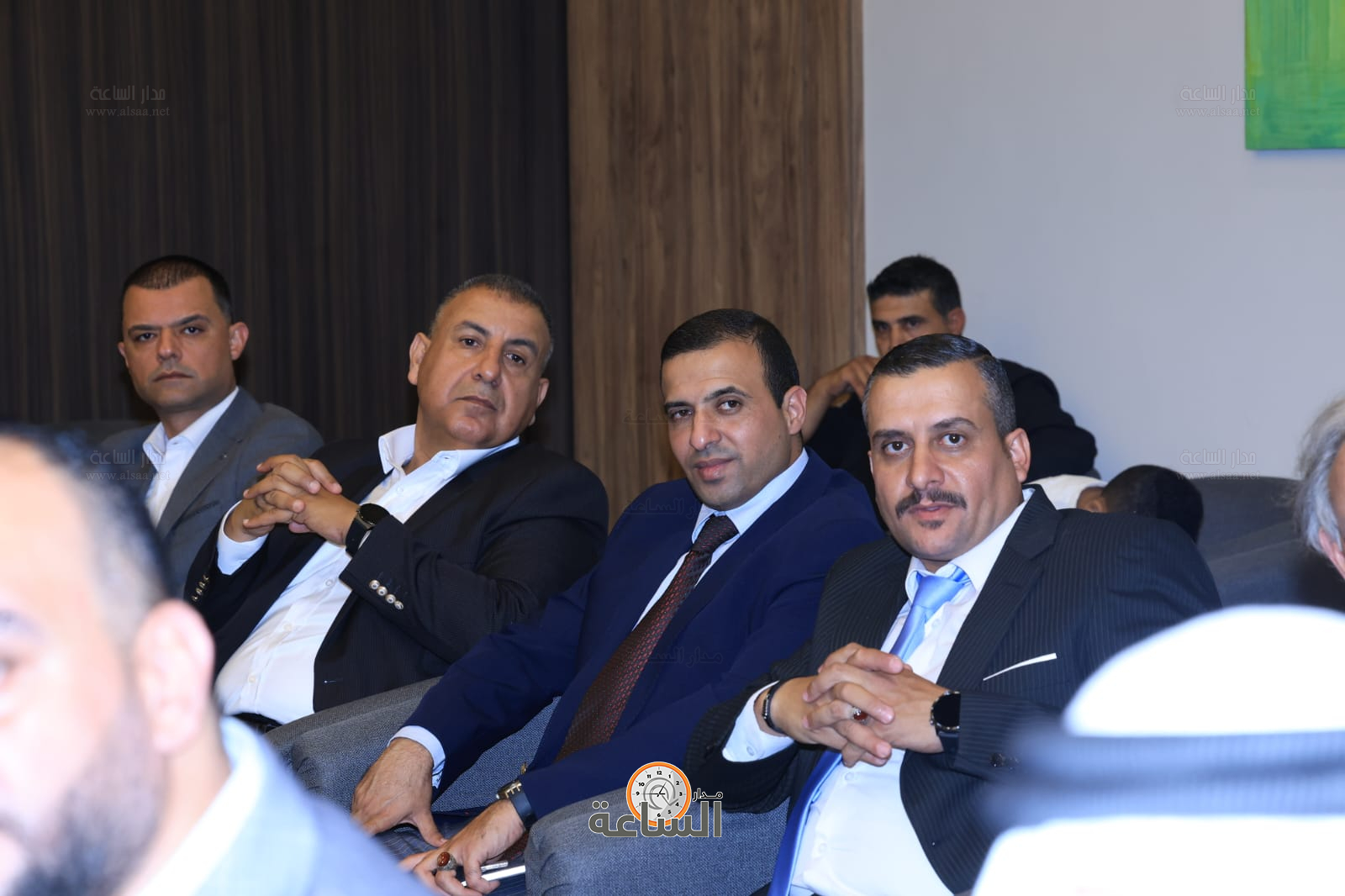 Madar Al-Saa Images 0.46392942679699456