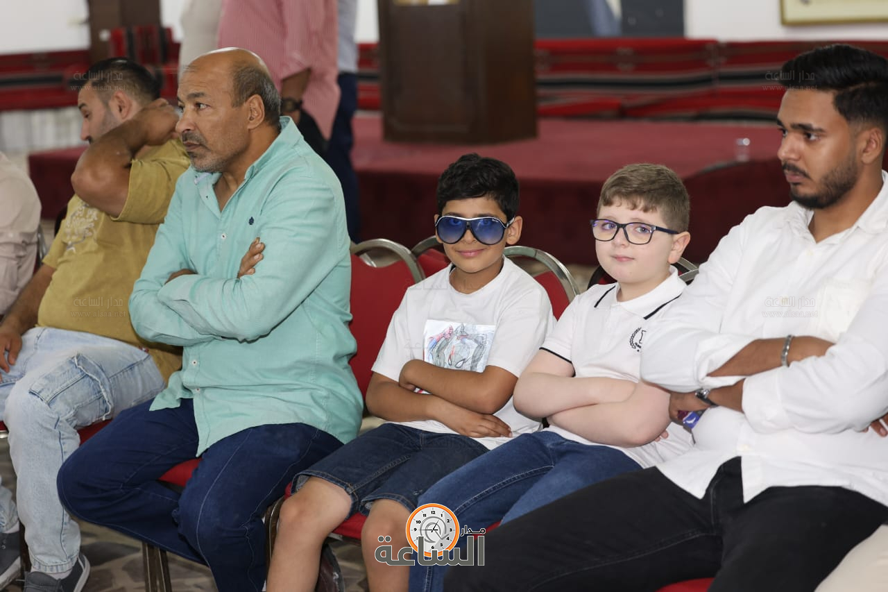 Madar Al-Saa Images 0.13141118850436984