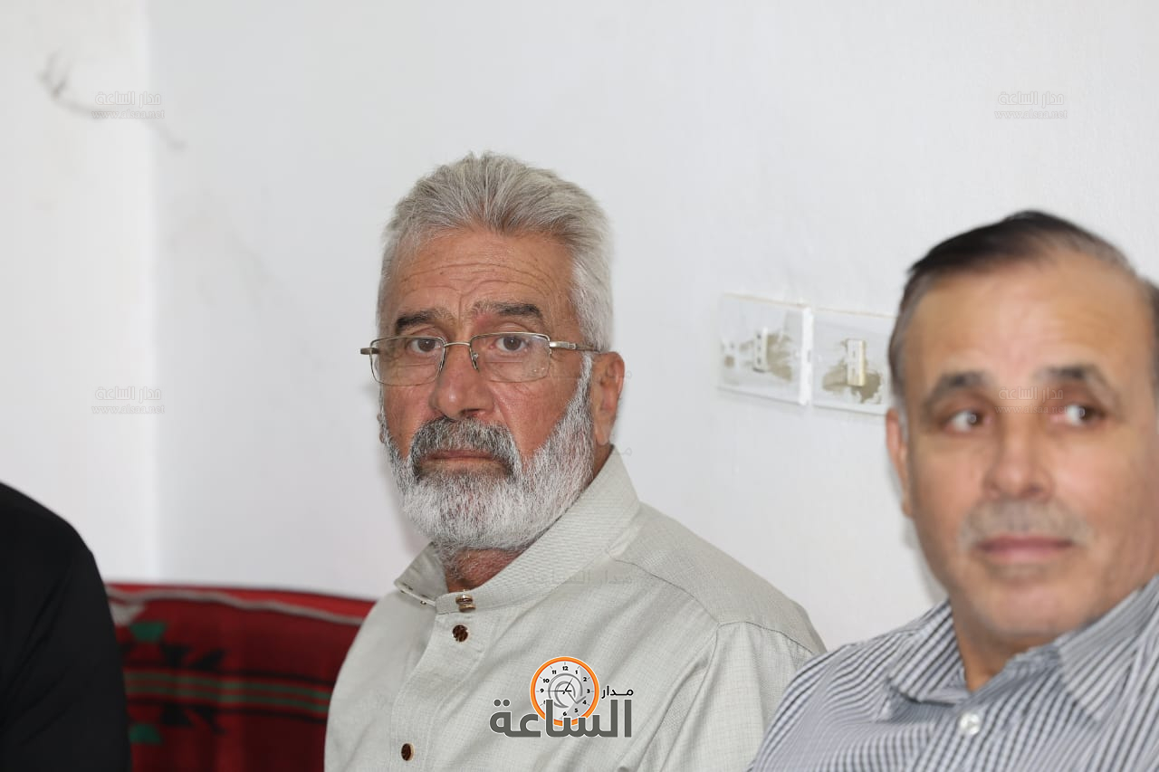 Madar Al-Saa Images 0.3329666671349244