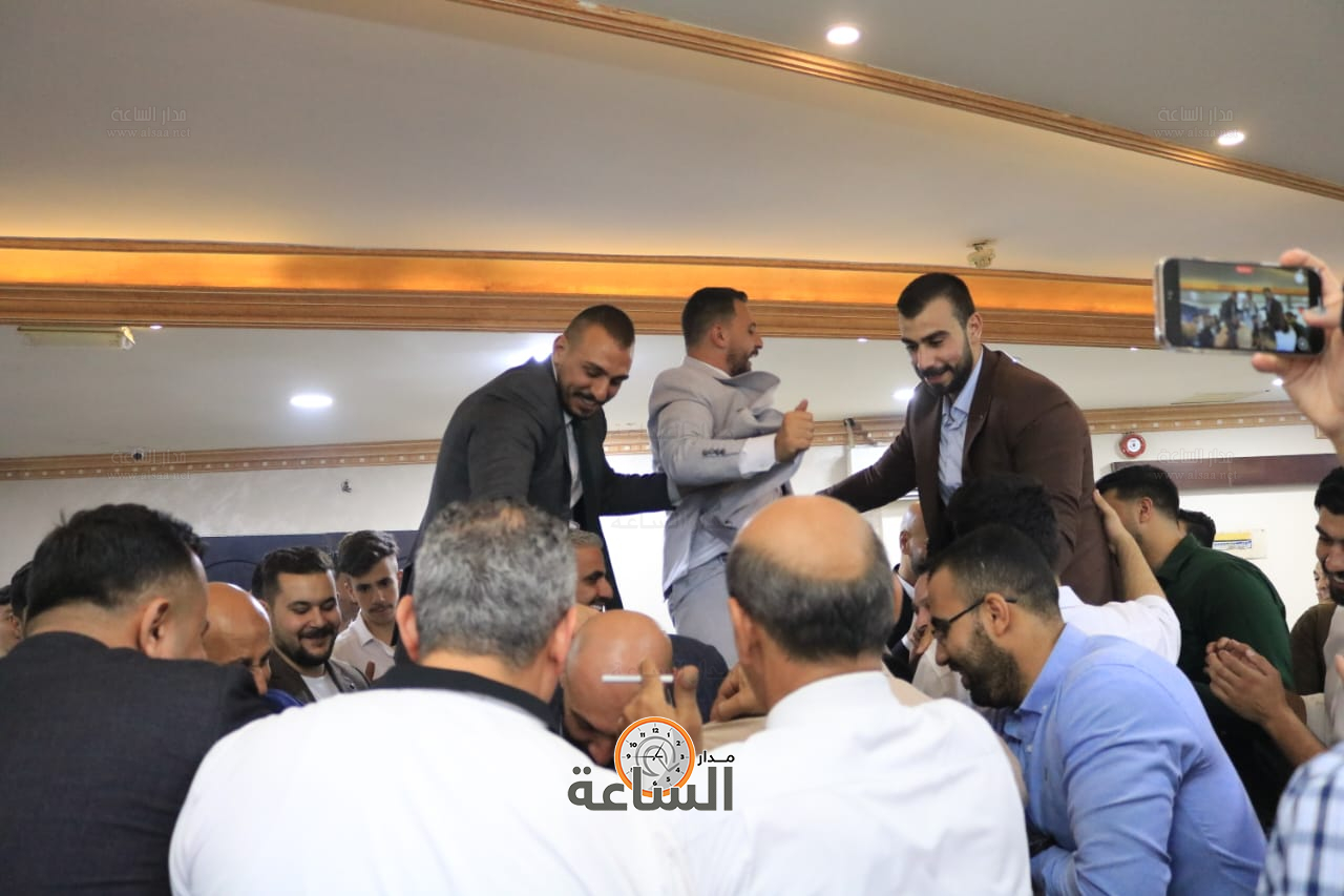 Madar Al-Saa Images 0.8828628070041218