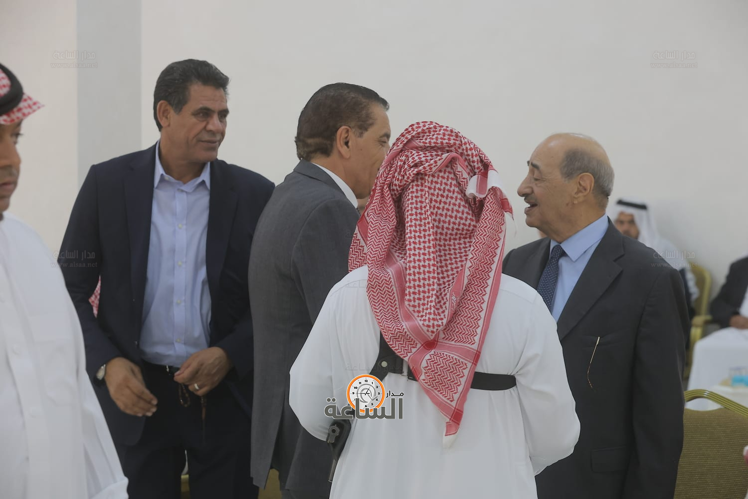 Madar Al-Saa Images 0.5446629930118687