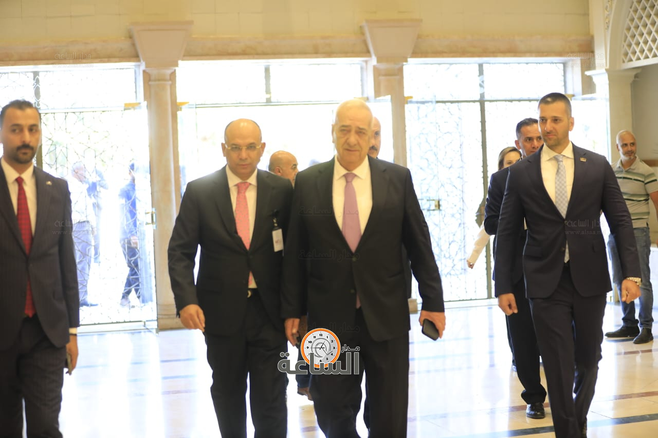 Madar Al-Saa Images 0.4101473176140923