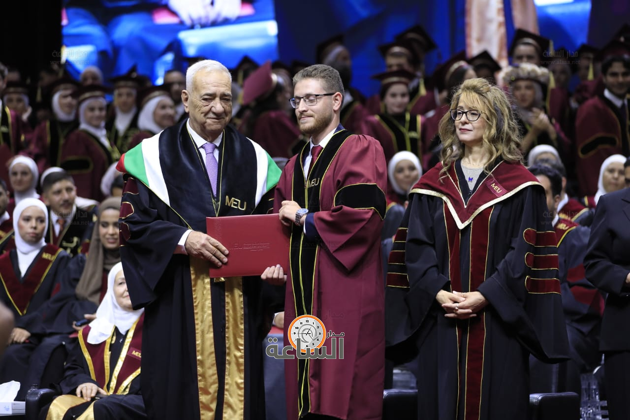 Madar Al-Saa Images 0.812086325594745